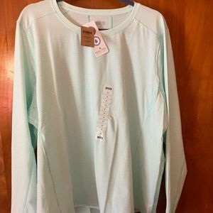 Womens long sleeve t-shirt with thumb hole. Size 3X
